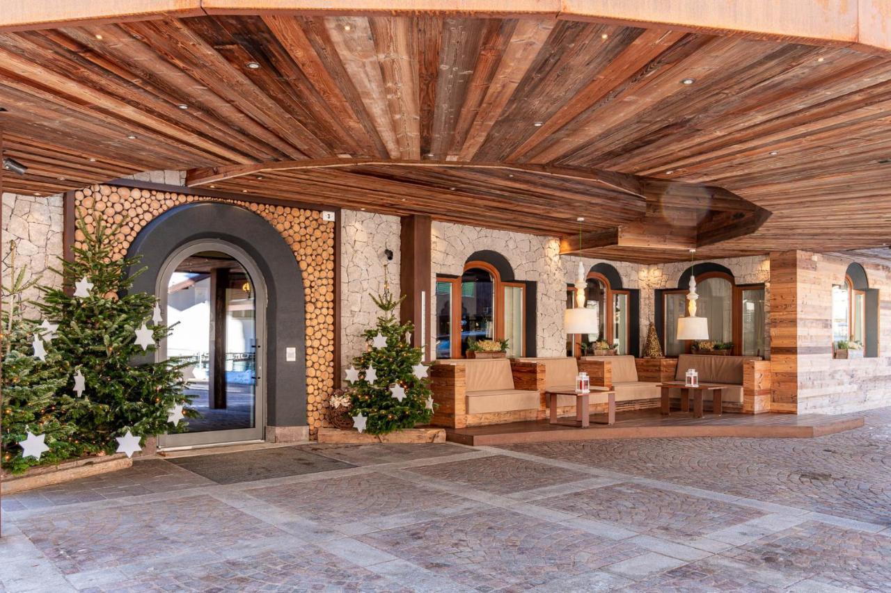 Croce Bianca Leisure & Spa Hotel Canazei Buitenkant foto