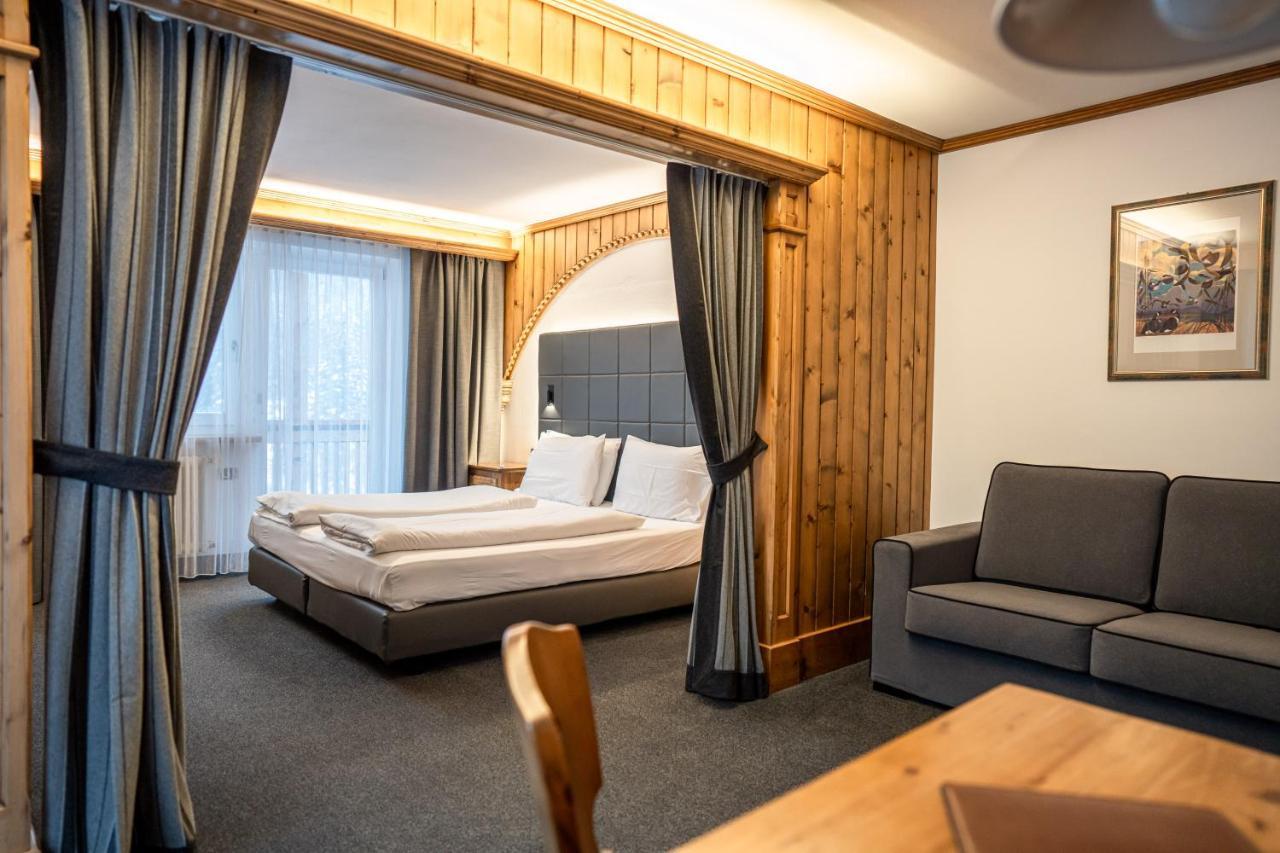 Croce Bianca Leisure & Spa Hotel Canazei Buitenkant foto