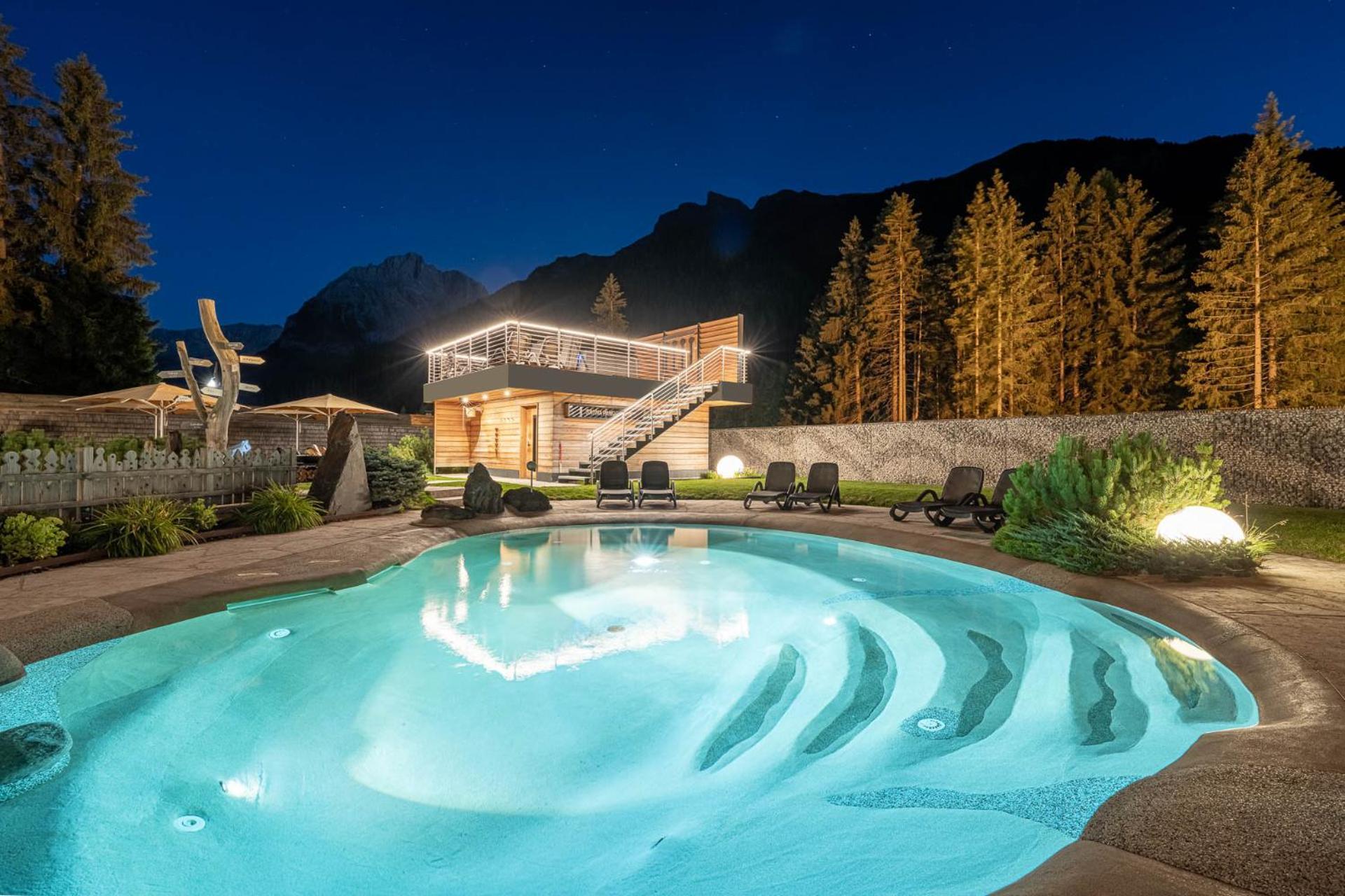 Croce Bianca Leisure & Spa Hotel Canazei Buitenkant foto