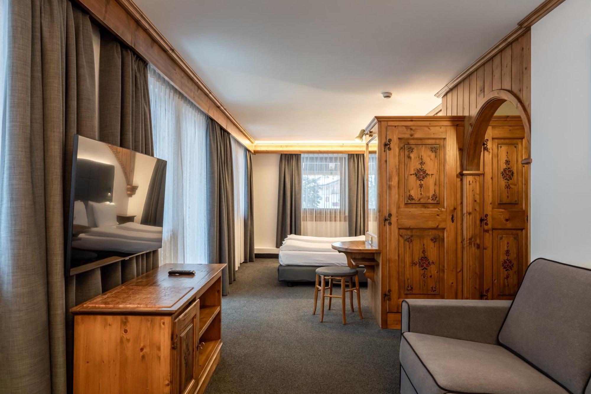 Croce Bianca Leisure & Spa Hotel Canazei Buitenkant foto